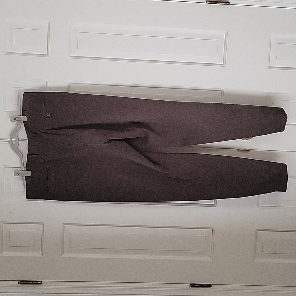 Brioni Sportswear men's front pleat pants sz 38 ( see measurements) - Picture 3 of 6